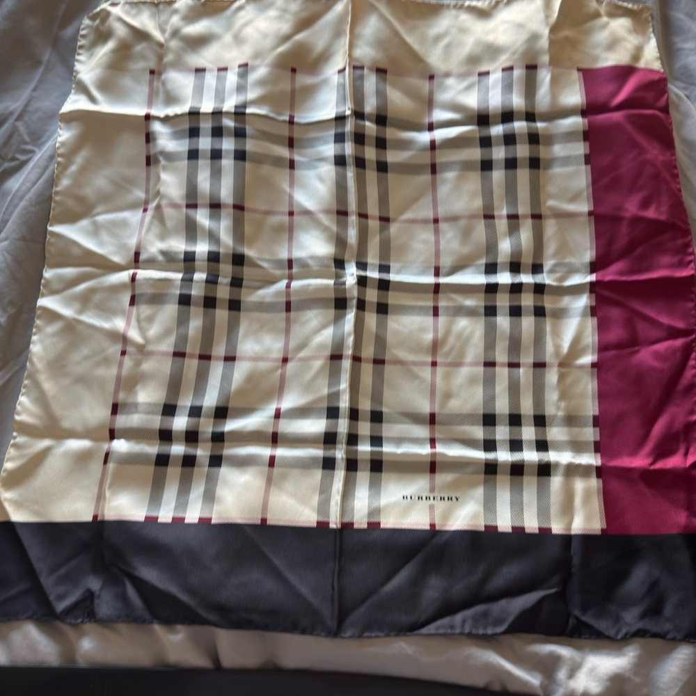 Burberry Checkered Silk Scarf in Cream and Red